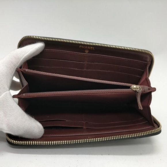 Chanel CC Black Quilted Zip Around Wallet - Picture 4 of 9